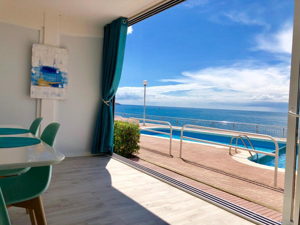 Magnifique Appartement En Front De Mer, Caneylles Росес Екстер'єр фото