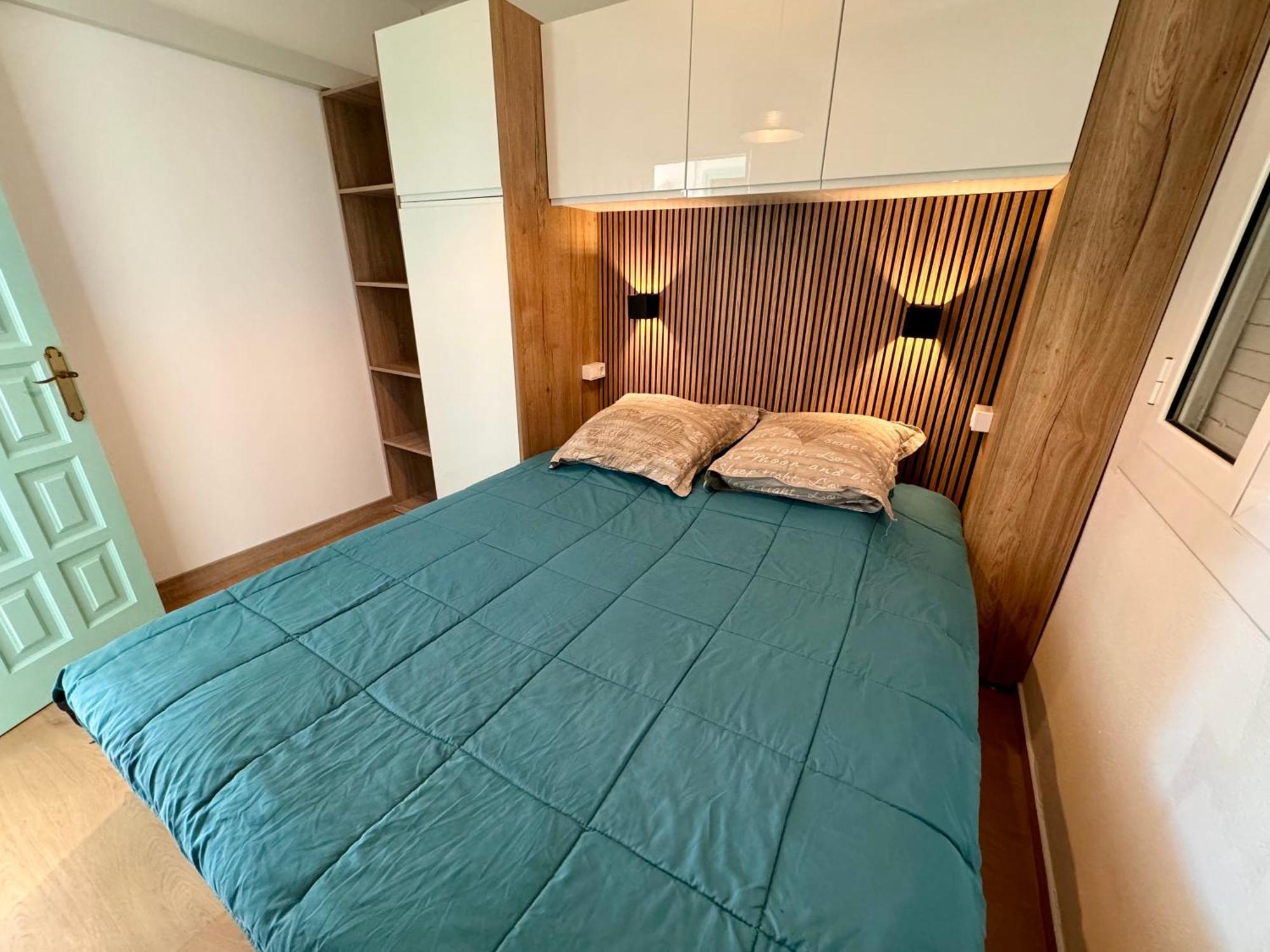 Magnifique Appartement En Front De Mer, Caneylles Росес Екстер'єр фото