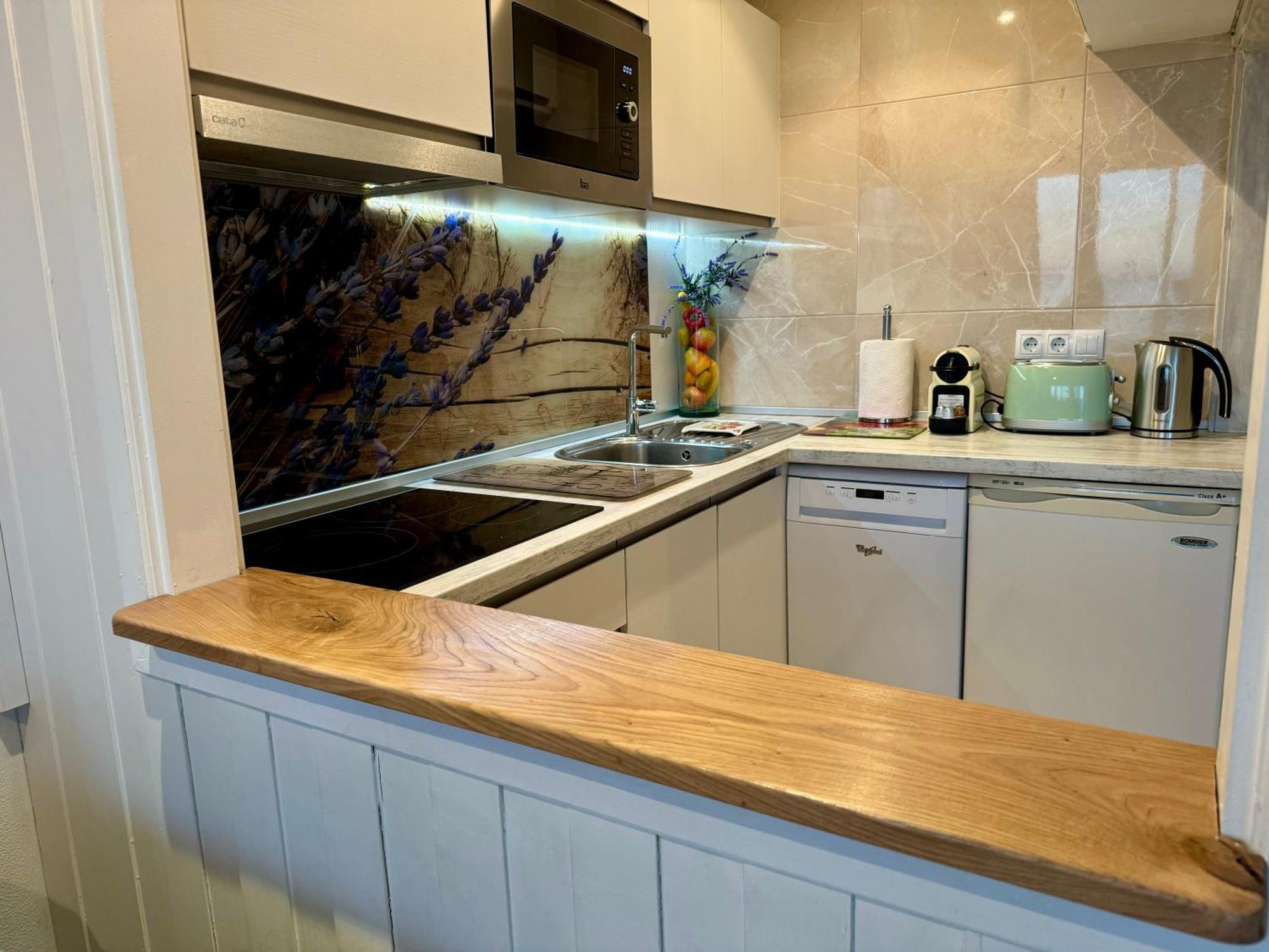 Magnifique Appartement En Front De Mer, Caneylles Росес Екстер'єр фото