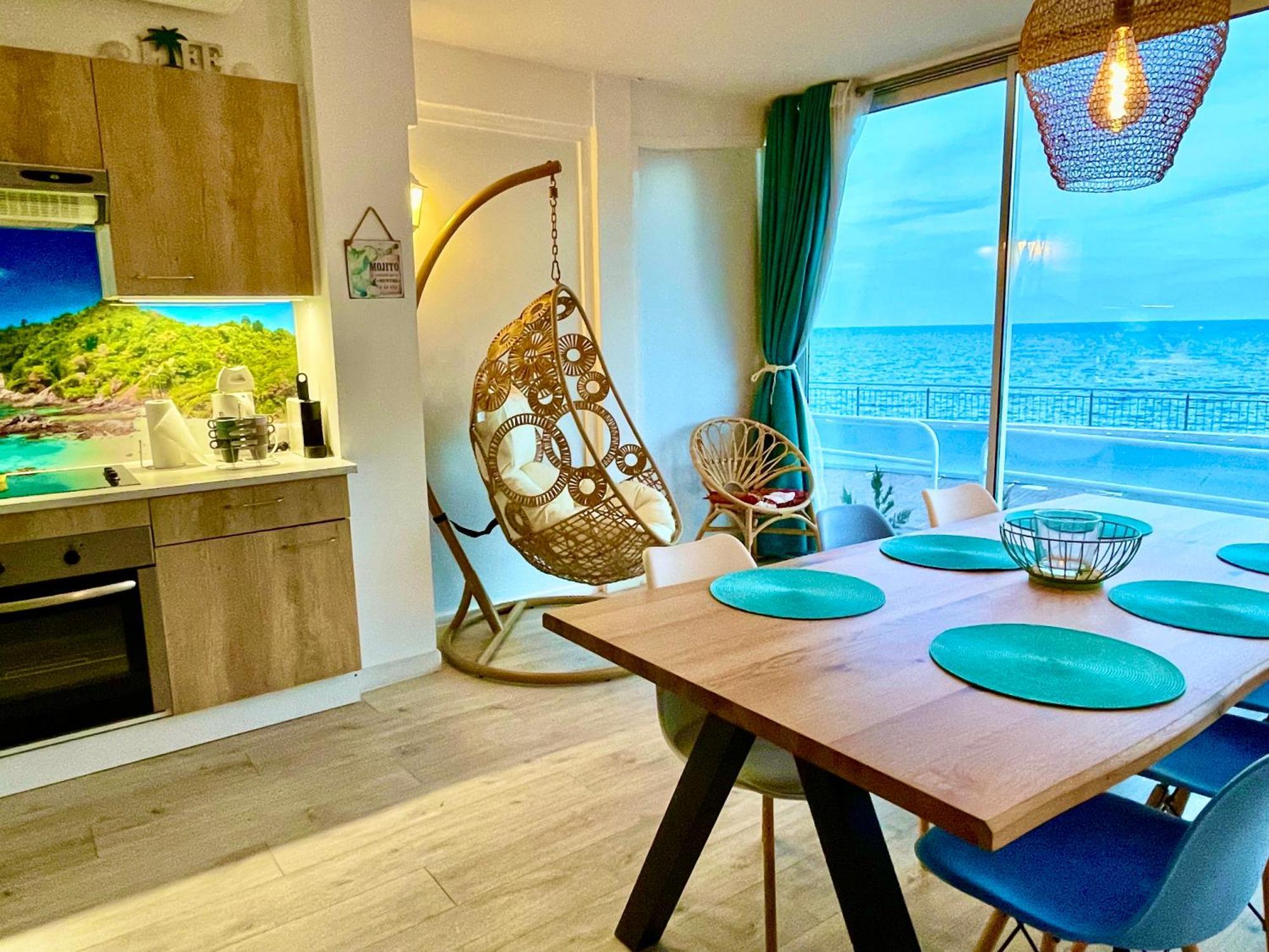 Magnifique Appartement En Front De Mer, Caneylles Росес Екстер'єр фото